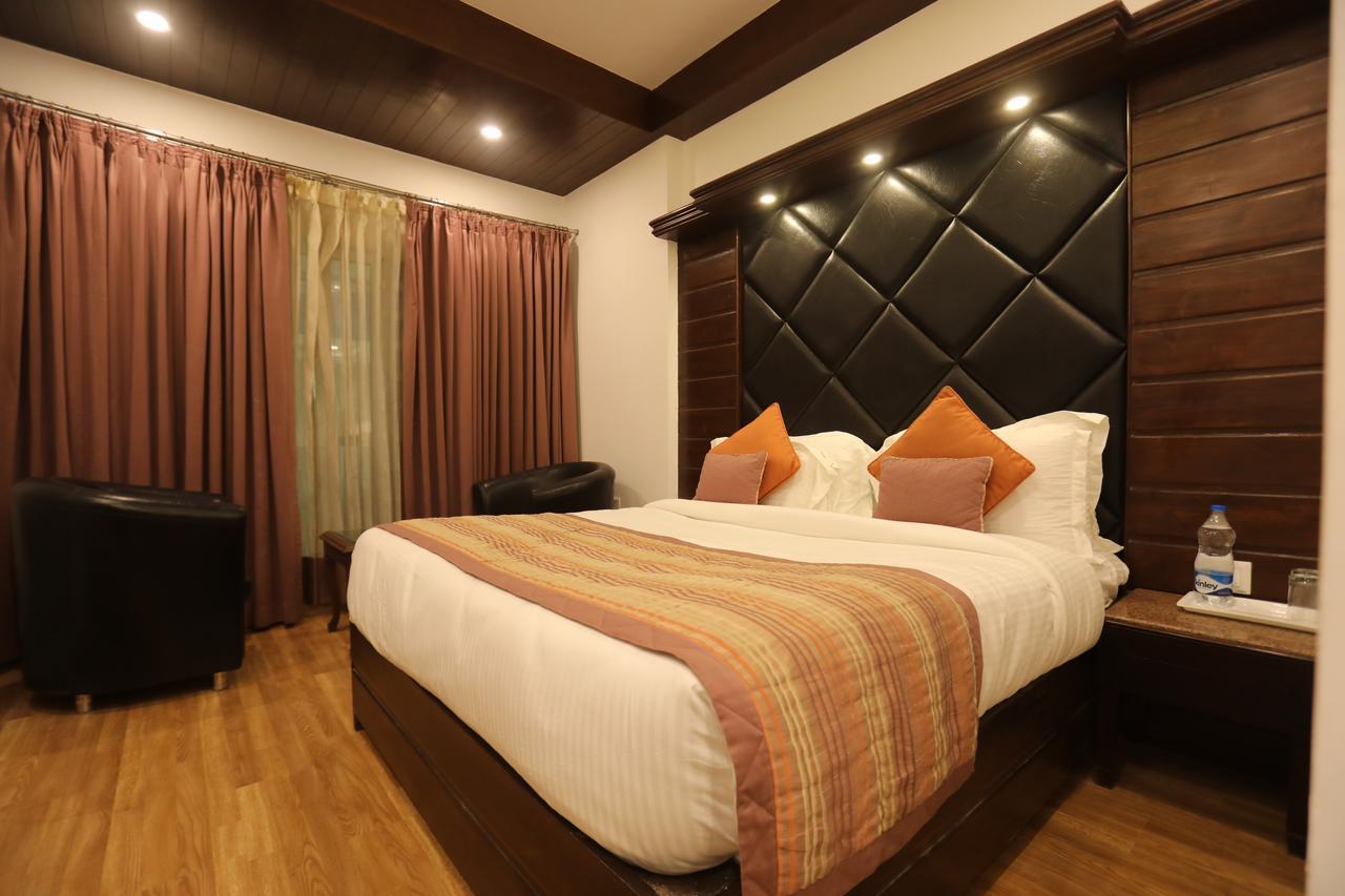 Milestone Inn & Spa Mussoorie Esterno foto