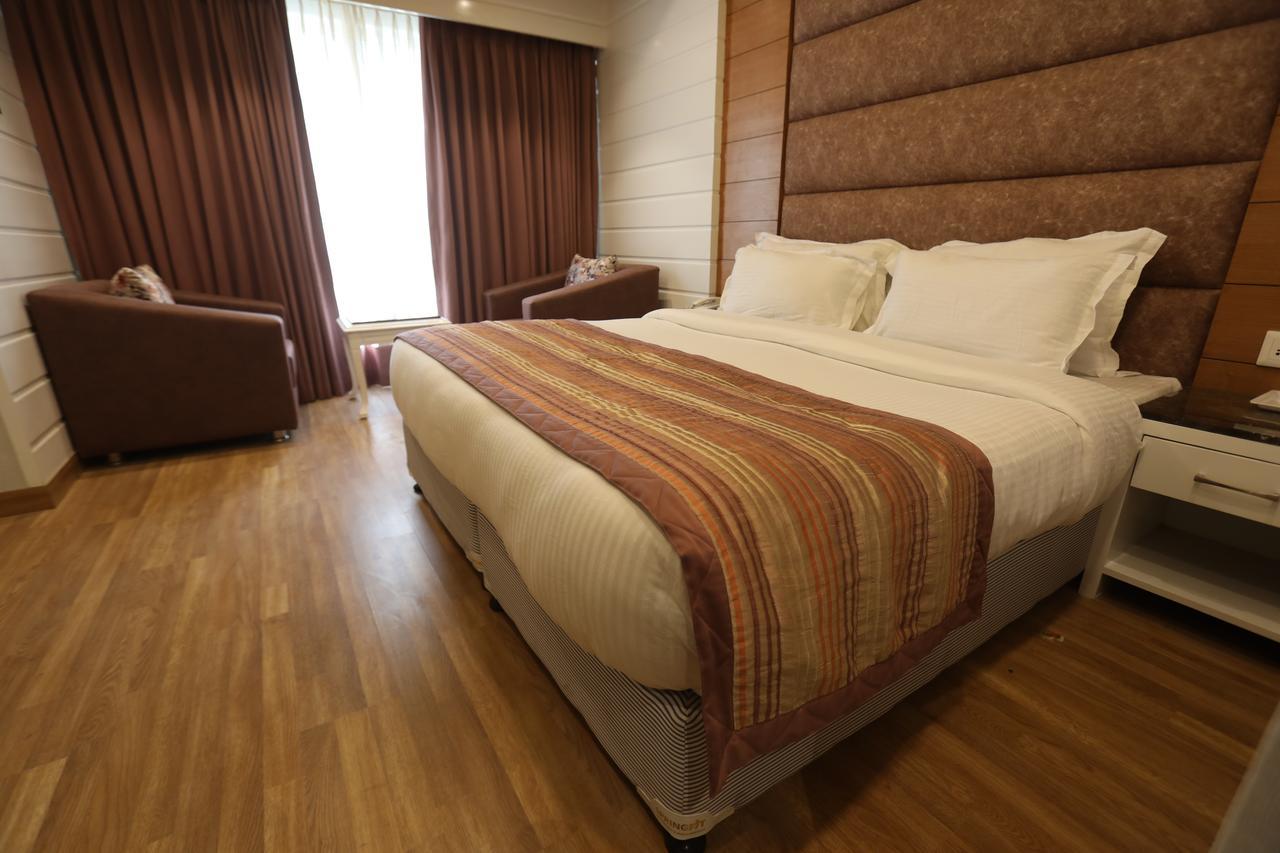 Milestone Inn & Spa Mussoorie Esterno foto